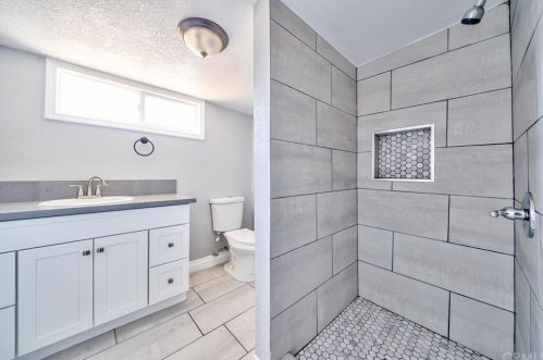 9780 Birmingham Ave, Riverside CA  92509-3594 exterior