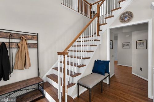 12506 Stratford Garden Dr, Silver Spring, MD 20904-1558