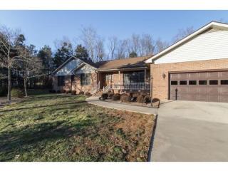 2210 Sandy Ln, Mebane, NC 27302-9187