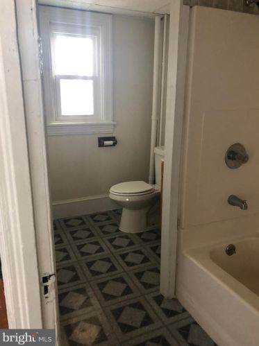 400 Norwegian St, Primrose PA 17901-3864 exterior