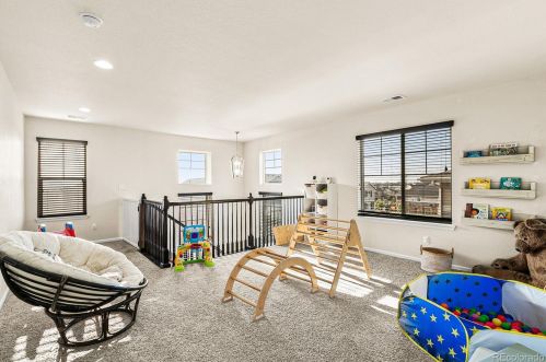 4820 Versailles St, Denver CO  80015-6801 exterior