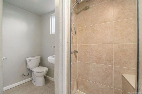 8307 Lehigh Dr, Denver CO  80237-1644 exterior