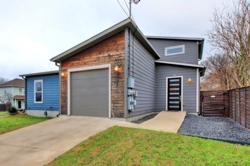 6921 Carver Ave, Austin, TX 78752-3212