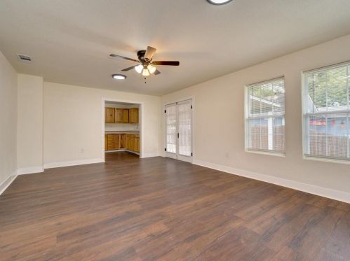 442 Davilla Ave, Rockdale, TX 76567-2859