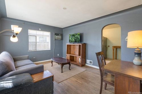 915 Xavier St, Denver, CO 80204-2832