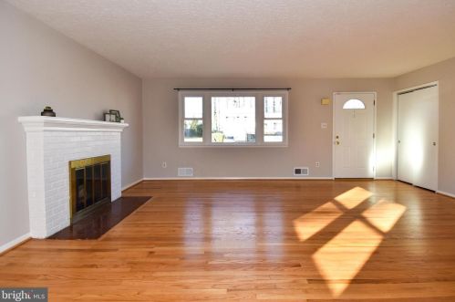 7719 Jervis St, Springfield VA  22151-2507 exterior