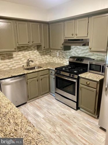 107 Delamere Dr, Princeton, NJ 08540-7010
