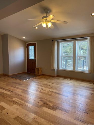 27450 Plainview Dr, Kiowa CO 80117-8827 exterior