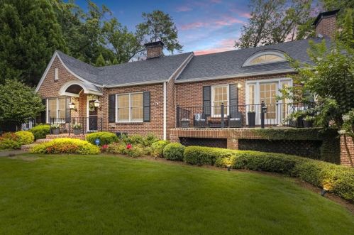 877 Highland Ter, Atlanta GA  30306-3411 exterior