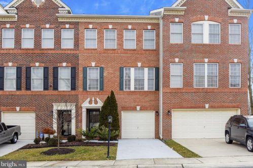 2480 Cheyenne Dr, Gambrills, MD 21054-1694