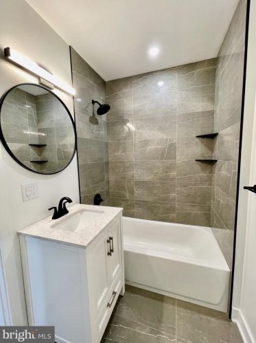 912 30 St, Philadelphia PA 19130-1136 exterior