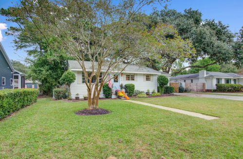 1490 Hindman Ave, Mount Pleasant, SC 29464-4837