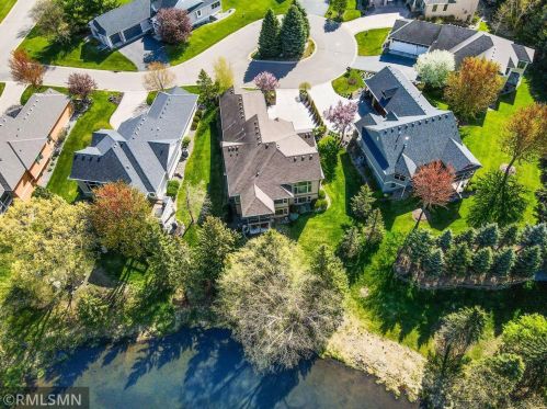 5 Hawthorne Ct, Saint Paul MN  55127-6476 exterior