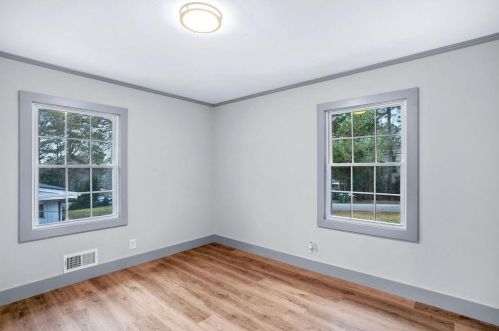 2856 Horse Shoe Dr, Atlanta GA  30316-4240 exterior