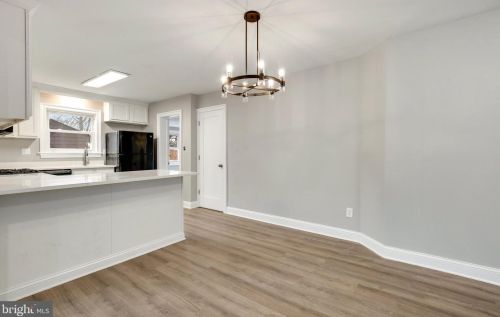 1253 Cresthaven Dr, Silver Spring MD 20903-1107 exterior