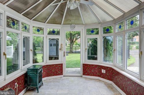 104 Treaty Elm Ln, Tavistock NJ 08033-3413 exterior