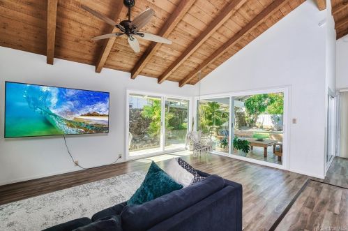 674 Lunalilo Home Rd, Honolulu, HI 96825-2444