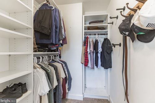 300 Collings Ave, Camden NJ 08107-1738 exterior