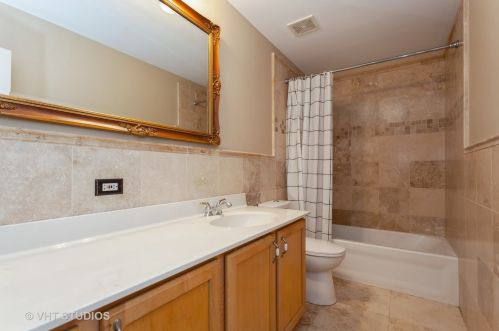 1414 Glenside Dr, Lemont IL  60490-5446 exterior