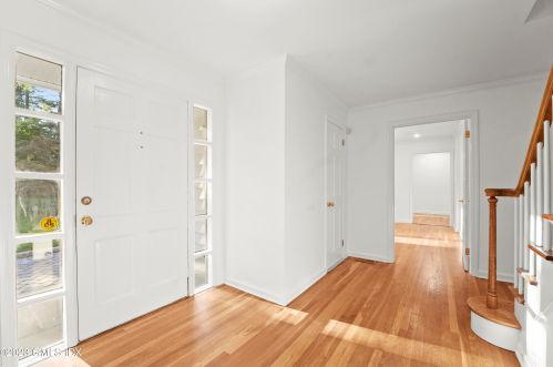 478 North St, Greenwich CT  06830-3449 exterior