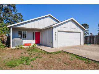 52838 2nd St, Scappoose, OR 97056-3223