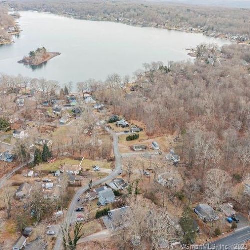 22 Lake Rd, Coventry CT  06238-2025 exterior