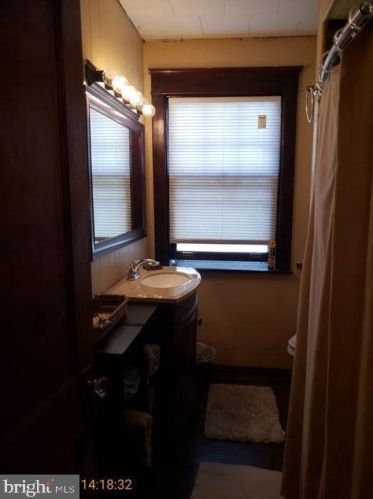 302 Fleet St, Primrose PA 17901-3726 exterior