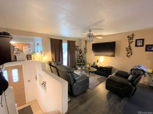 7926 Sherman St, Denver, CO 80221-4070