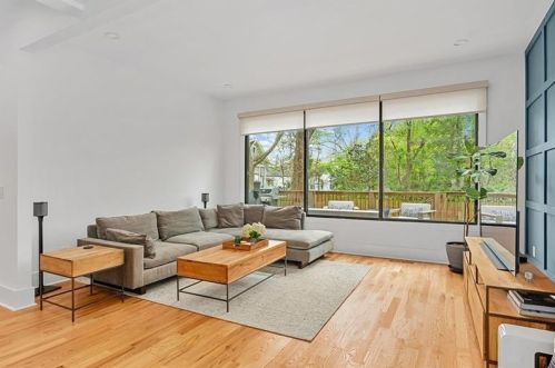 1889 Bixby St, Atlanta GA  30317-2247 exterior