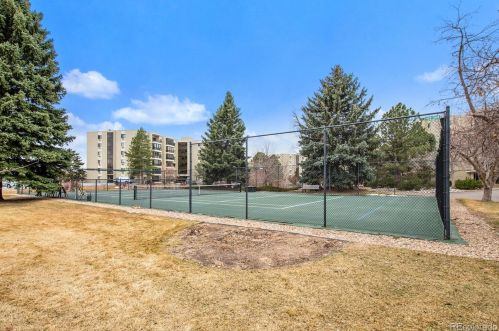 13902 Marina Dr, Denver CO  80014-5510 exterior