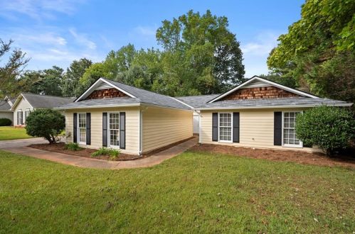2242 Arbor Forest Trl, Marietta, GA 30064-2857