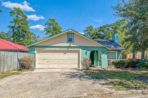 7 Eastwood Cir, Conroe, TX 77301-4674