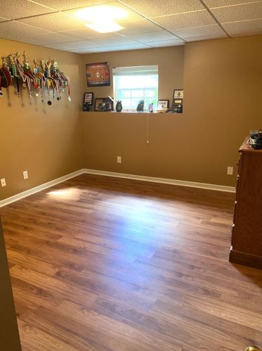 435 Deerpath Ct, Hobart IN 46342-5743 exterior