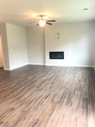 147 Hiram Park Dr, Hiram, GA 30141-7618