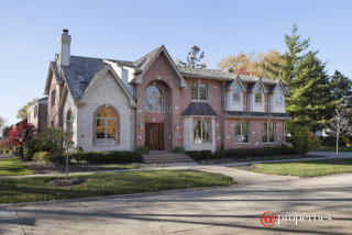 800 Spruce St, Glenview, IL 60025-4175