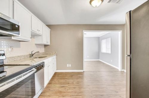 261 Howell Ter, Atlanta GA  30331-4010 exterior