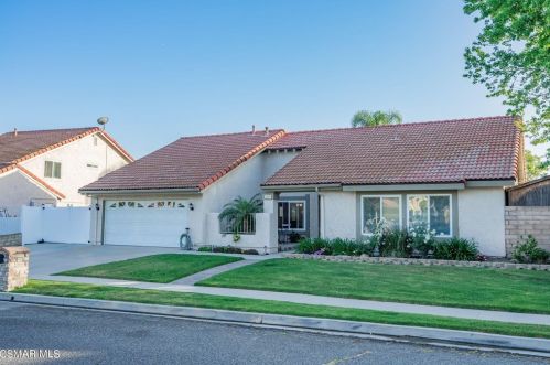 2959 Kilaine Dr, Simi Valley, CA 93063-2129