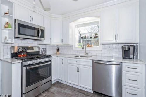 171 Linden Ave, Springfield, NJ 07081-1809