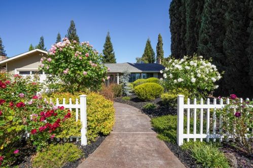 7704 Wintergreen Dr, Citrus Heights, CA 95610-2644