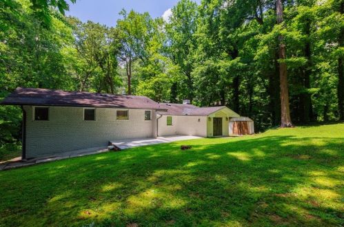 503 Collier Ridge Dr, Atlanta GA  30318-7205 exterior