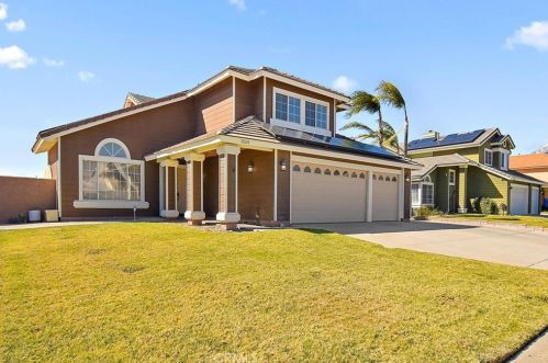 2559 Via Verde Dr, Rialto, CA 92377-3540