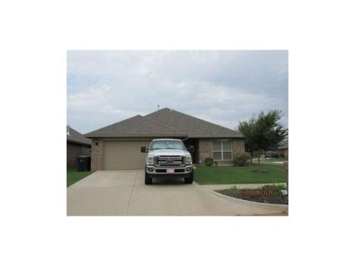 17617 Red Tailed Hawk Way, Edmond, OK 73012-7121