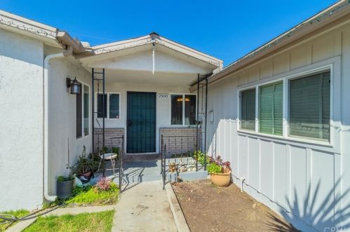 2500 Harvard Ave, Clovis, CA 93612-4445