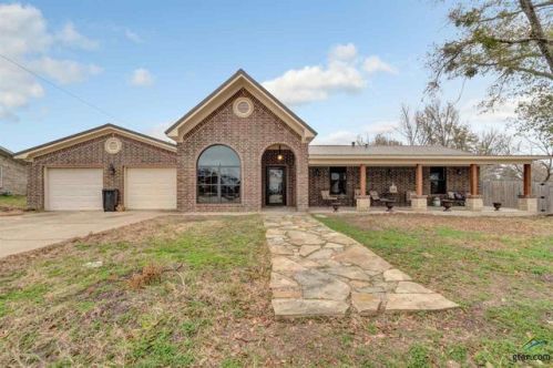400 Alaska St, Van, TX 75790-2906