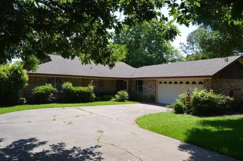 2511 Burnett Dr, Greenville, TX 75402-7331