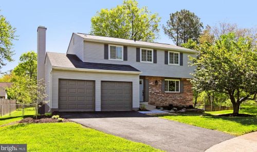 1104 Clarke St, Herndon VA  20170-3113 exterior