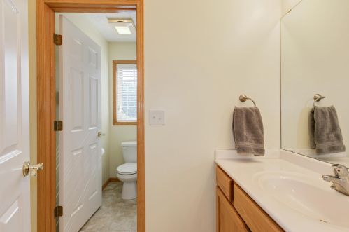 895 Drew Dr, Saint Paul MN  55129-6800 exterior