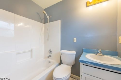 73 Van Nostrand Ave, Dover NJ  07801-4810 exterior