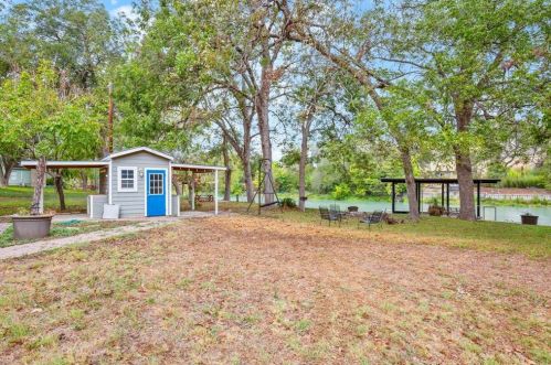 120 Erskine Fry, Seguin TX 78155 exterior