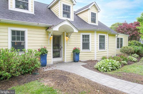 213 Avondale Cir, Severna Park MD  21146-4403 exterior